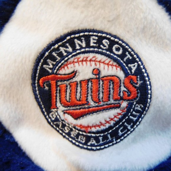 Minnesota Twins Good Stuff 14" Plush 2010 Stuffed Animal Bear - Picture 3 of 8